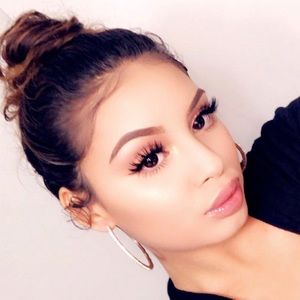 Meet your Posher, Diana